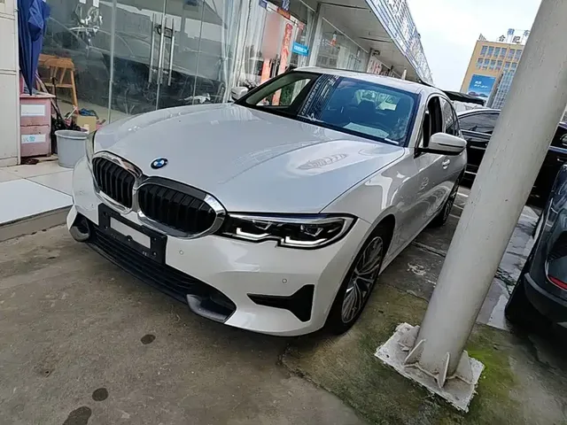 BMW 3 Series 2022 Facelift 320i Sport Package