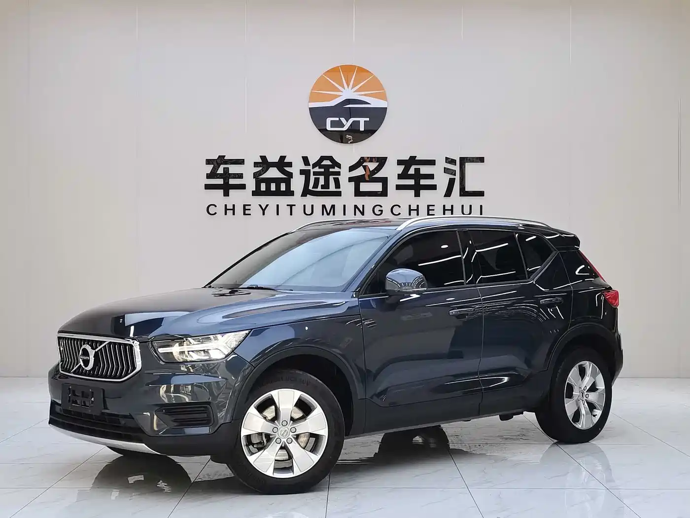 Volvo XC40 2021 Model T4 AWD Smart Drive Fashion Edition