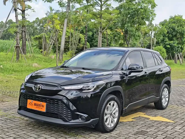 Toyota Frontlander 2023 2.0L CVT Leading Edition