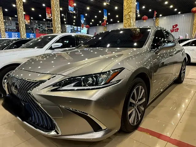 Lexus ES 2020 200 Excellence