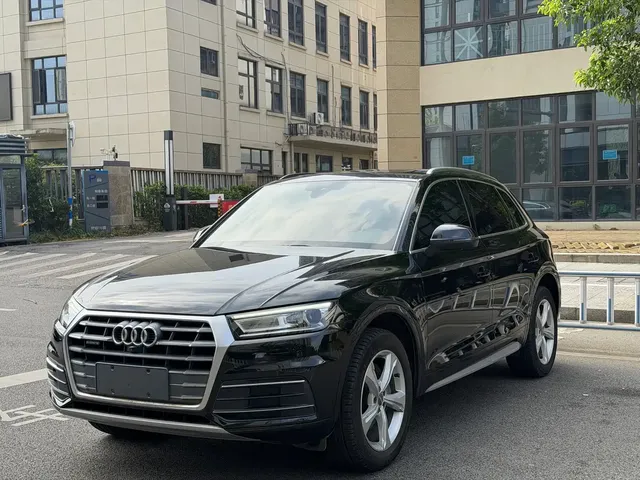 Audi Q5L 2018 40 TFSI Premium Progressive China VI