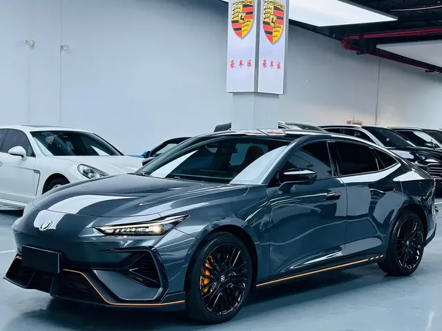 Changan UNI-V 2025 2.0T Sport Version