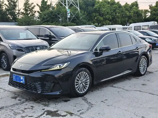 Toyota Camry 2024 Hybrid 2.0HE Elite Edition