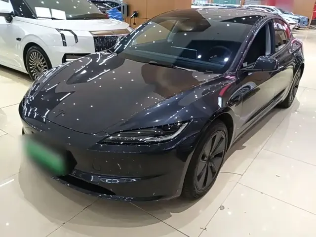 Tesla Model 3 2025 Model Year Facelift Rear-Wheel Drive