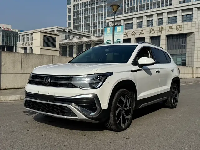 Volkswagen Tharu 2023 300TSI 2WD Full Moon Edition