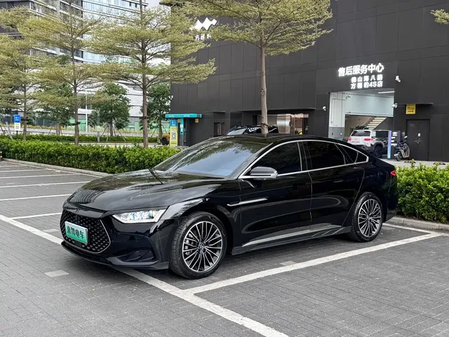 BYD Han 2023 DM-i Champion Edition 121KM Premium