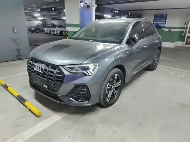 Audi Q3 2021 40 TFSI Fashion Sport