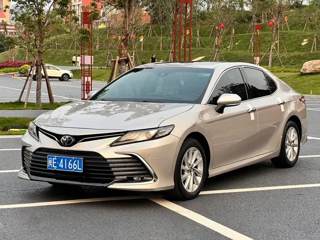 Toyota Camry 2021 2.0G Luxury Edition
