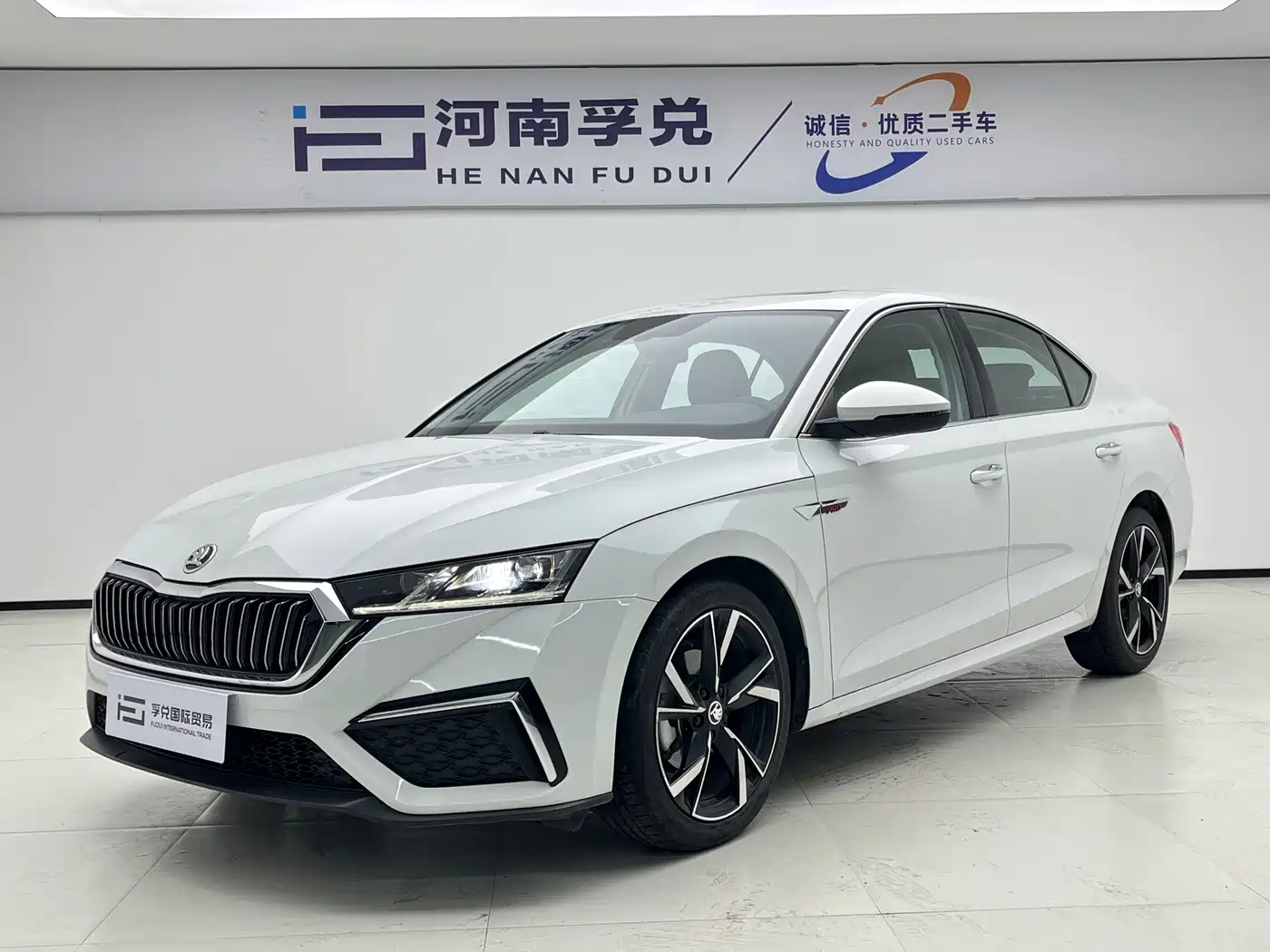 Škoda Octavia 2023 Facelift PRO TSI280 Premium Edition