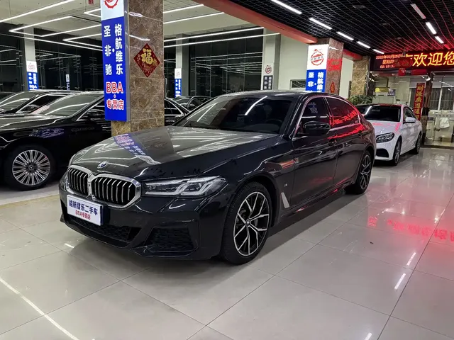 BMW 5 Series 2022 Facelift 530Li Premium M Sport Package