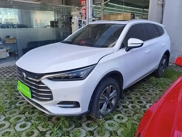BYD Tang 2019 2.0T Automatic Smart Connect Luxury 5-seater China VI