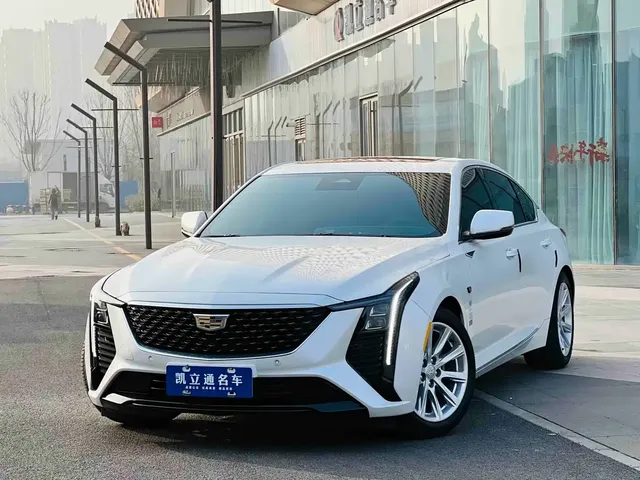 Cadillac CT5 2024 28T Luxury Model