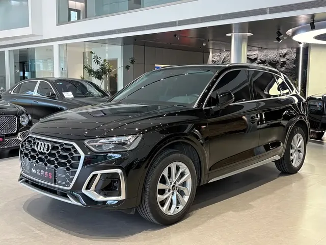 Audi Q5L 2022 40T Luxury Dynamic