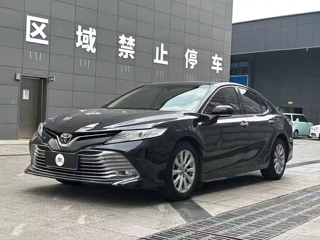 Toyota Camry 2018 2.0G Luxury Edition