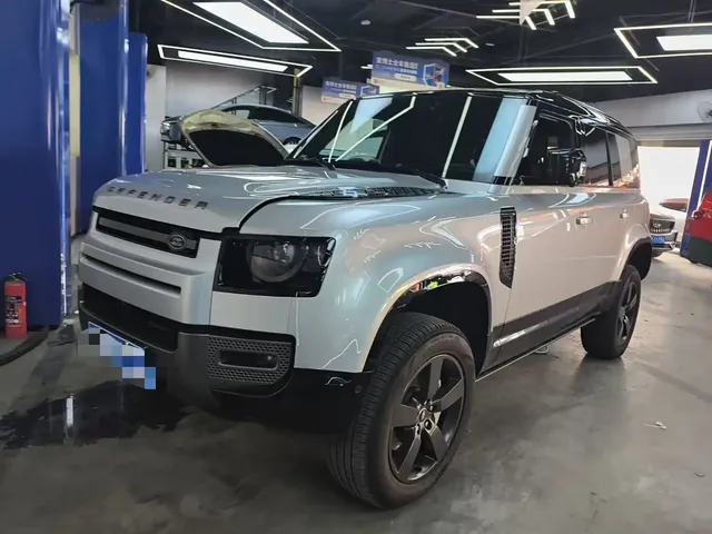 Land Rover Defender 2023 Model 110 3.0T P400 X-DYNAMIC HSE