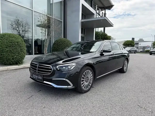 Mercedes-Benz E-Class 2022 E 300 L Fashion