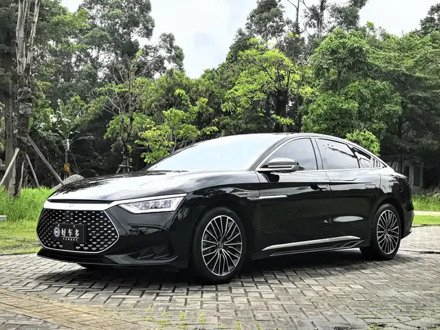 BYD Han 2022 DM-i 121KM Prestige