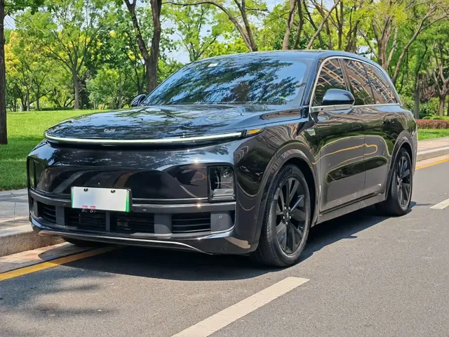 Li Auto Li L8 2023 Pro