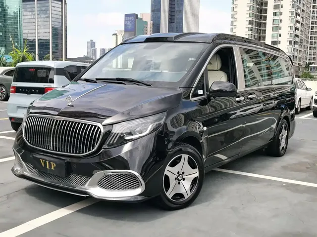 Mercedes-Benz Vito 2023 2.0T Business 7-Seater