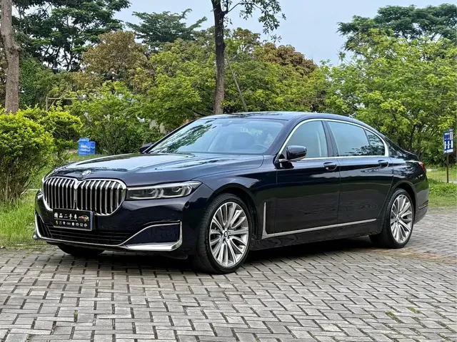 BMW 7 Series 2019 740Li Leading Luxury Package
