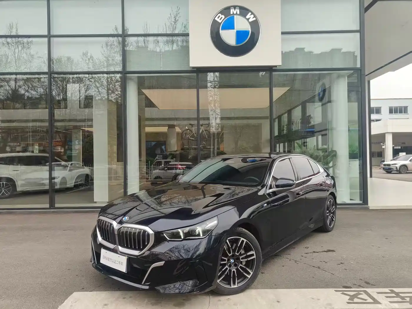 BMW 5 Series 2024 530Li Leading M Sport Package