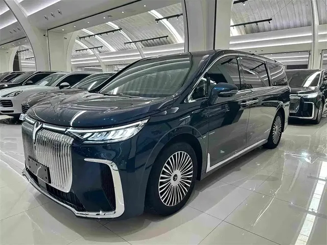 Voyah Auto Voyah Dreamer 2025 PHEV 4WD Kunpeng Premium Edition
