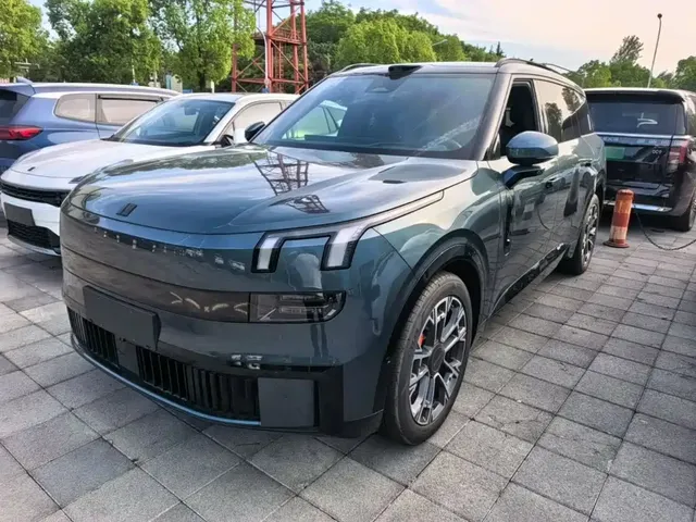 Lynk & Co 900 2025 2.0T Ultra