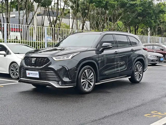 Toyota Crown Kluger 2024 2.5L HEV 4WD Luxury Edition
