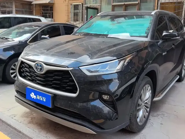 Toyota Highlander 2023 2.5L Smart Hybrid Dual Engine AWD Premium 7-Seater