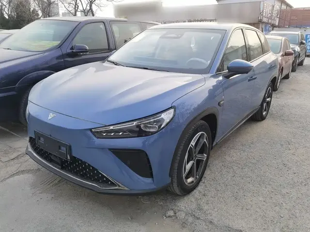 Nezha Auto Nezha L 2024 Extended Range 310 Flash Charge Red Edition