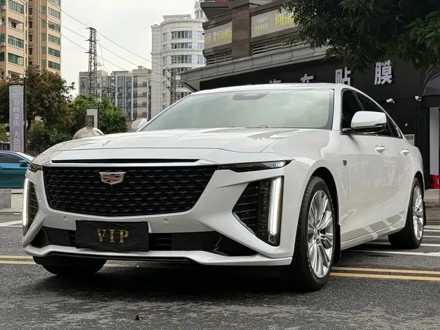 Cadillac CT6 2023 28T Premium Model