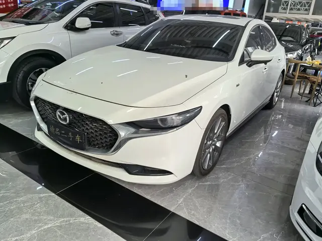 Mazda 3 Axela 2021 2.0L Automatic Quality Glamour