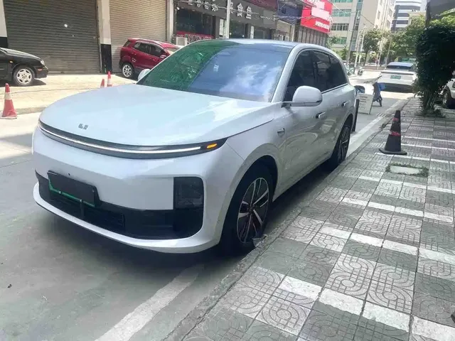 Li Auto L6 2024 Pro