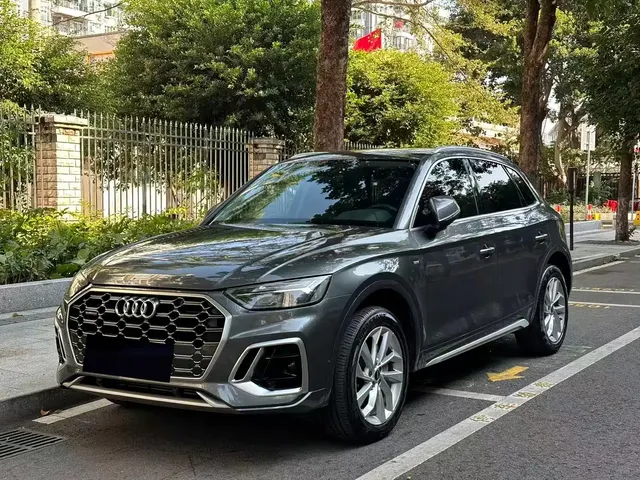 Audi Q5L 2022 40T Luxury Dynamic