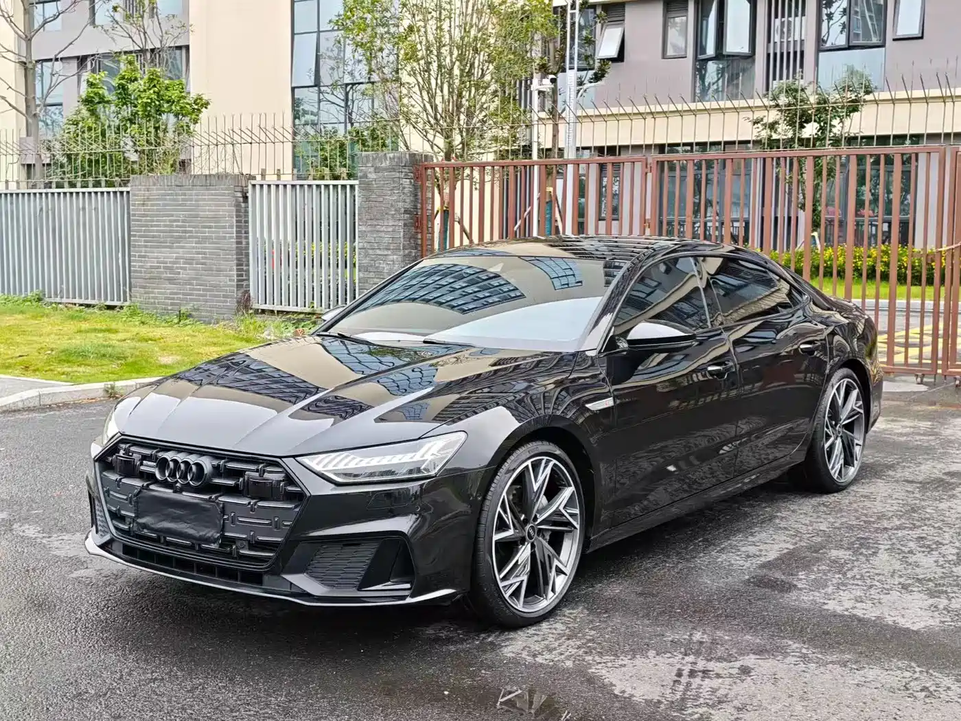 Audi A7L 2023 45 TFSI quattro S-line Black Warrior Edition
