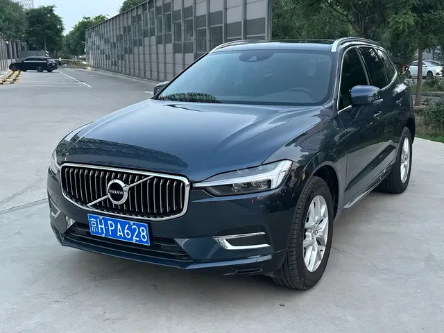 Volvo XC60 2021 T5 AWD Momentum