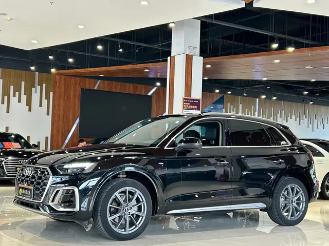Audi Q5L 2022 40T Luxury Dynamic