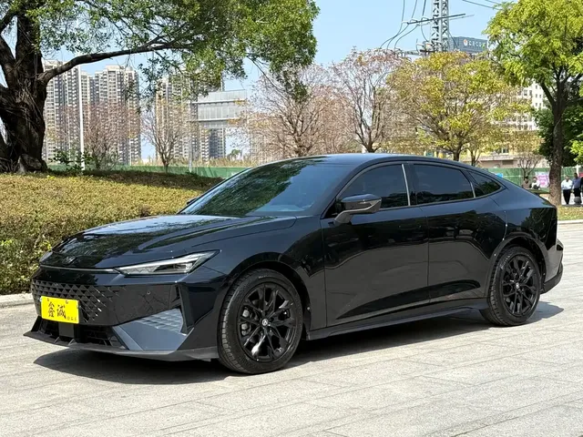 Changan UNI-V 2024 1.5T Premium