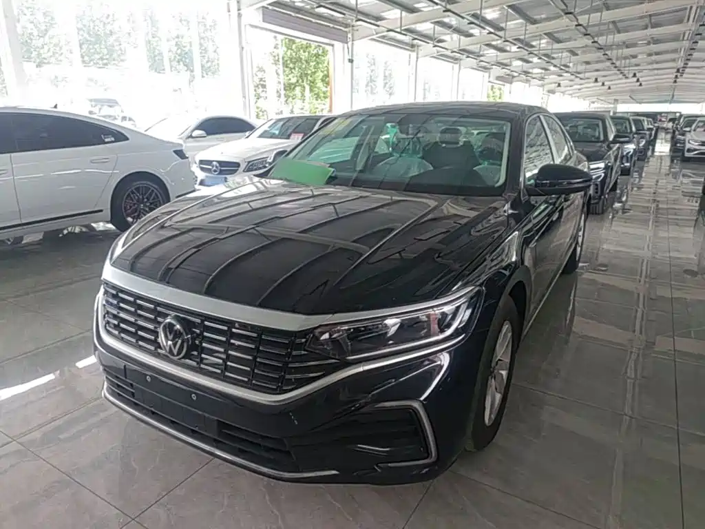 Volkswagen Passat New Energy 2025 430PHEV Hybrid Business Edition