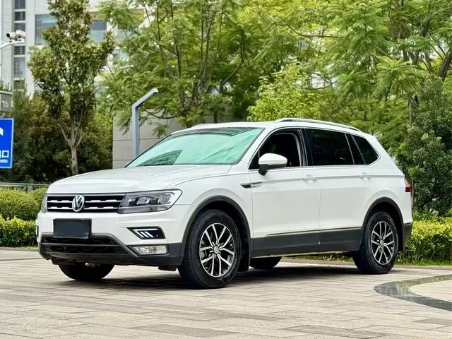 Volkswagen Tiguan L 2018 330TSI Automatic 2WD Luxury Edition
