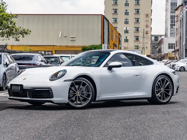 Porsche 911 2023 Carrera 3.0T
