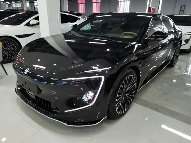 Avatr 12 2025 Facelift Ultra EV AWD