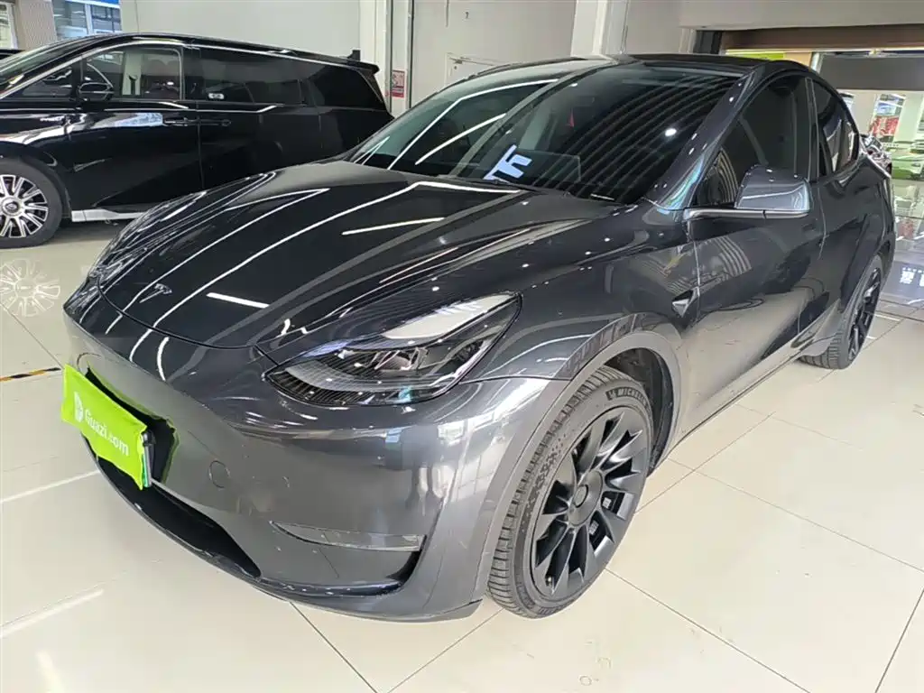 Tesla Model Y 2023 Long Range All-Wheel Drive Edition