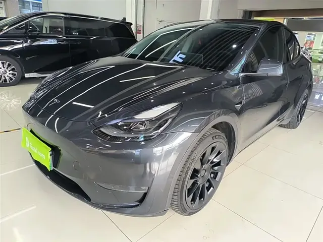 Tesla Model Y 2023 Long Range All-Wheel Drive Edition