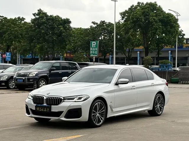 BMW 5 Series 2023 530Li Leading M Sport Package