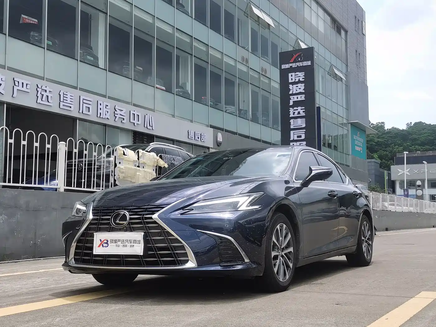 Lexus ES 2025 300h Ultimate Edition
