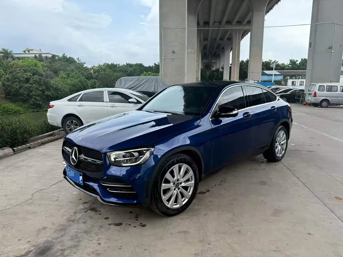 Mercedes-Benz GLC Coupe 2020 GLC 260 4MATIC Coupe SUV