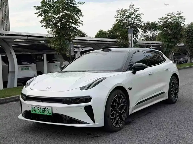 ZEEKR 001 2025 WE Edition 100kWh RWD