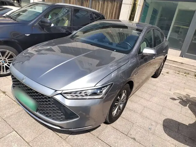 BYD Qin PLUS 2024 Glory Edition DM-i 55KM Leading