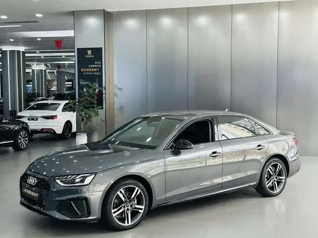 Audi A4L 2022 40 TFSI Luxury Dynamic
